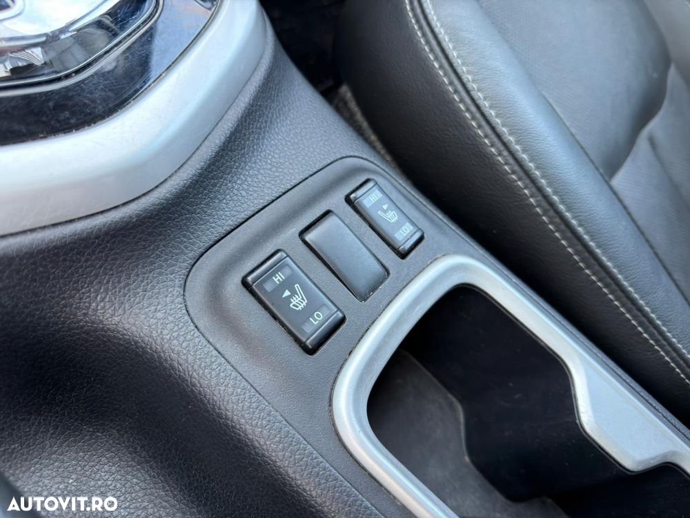 Nissan Navara DC 4x4 Autm. Tekna - 9