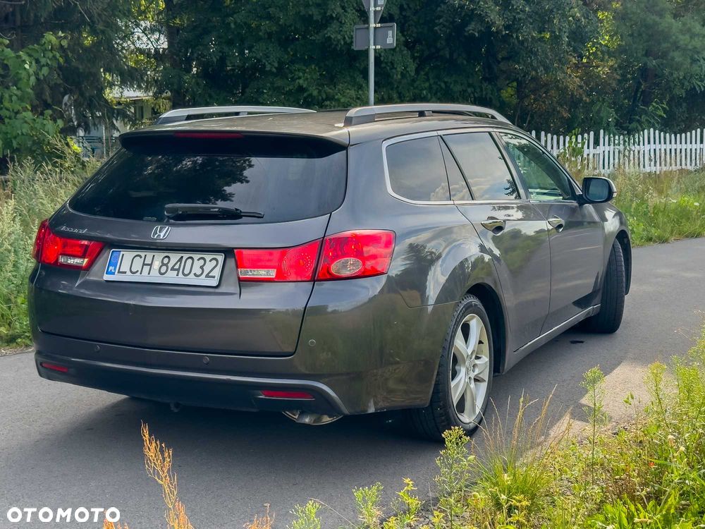 Honda Accord - 4