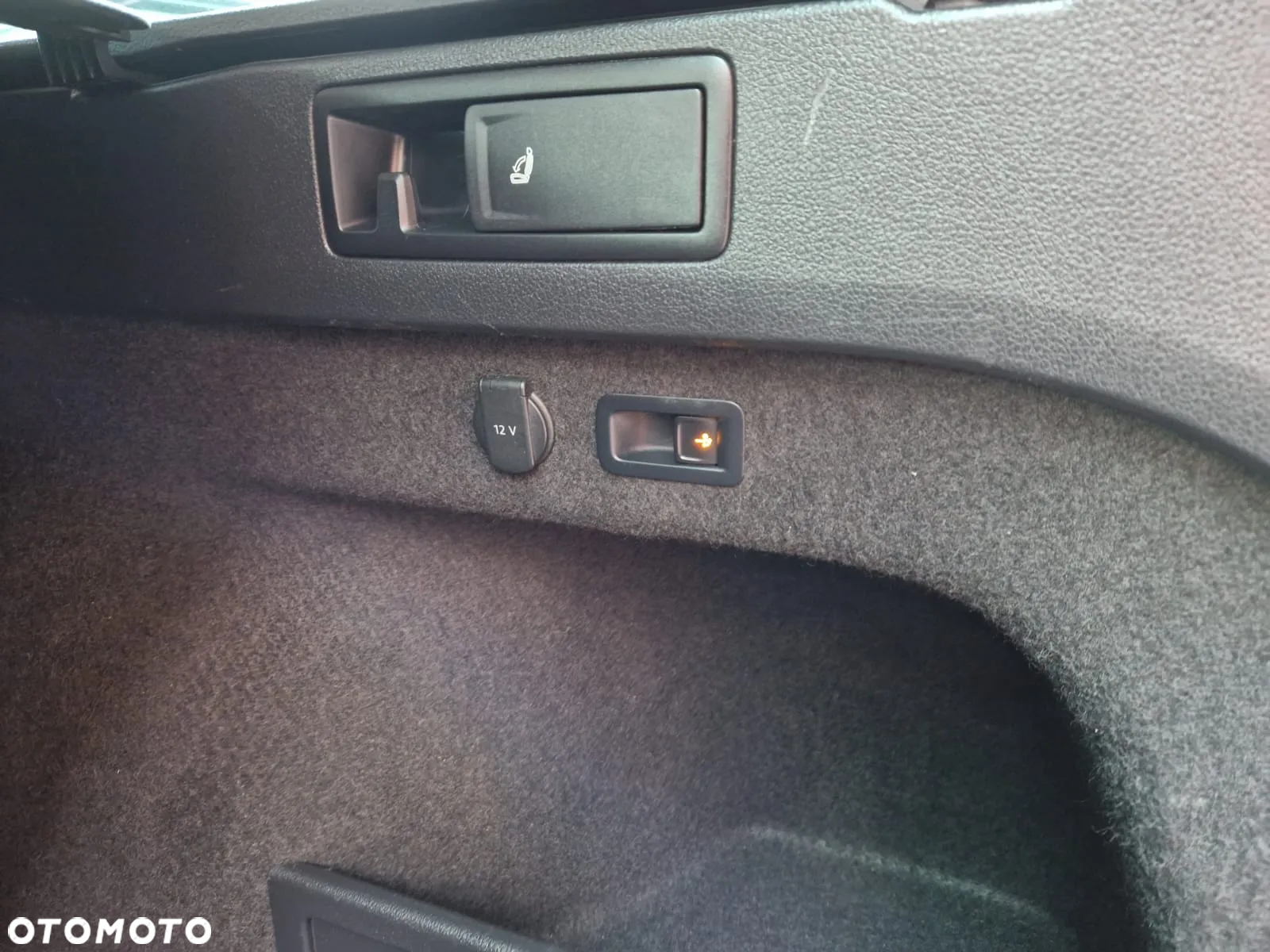 Volkswagen Passat - 19