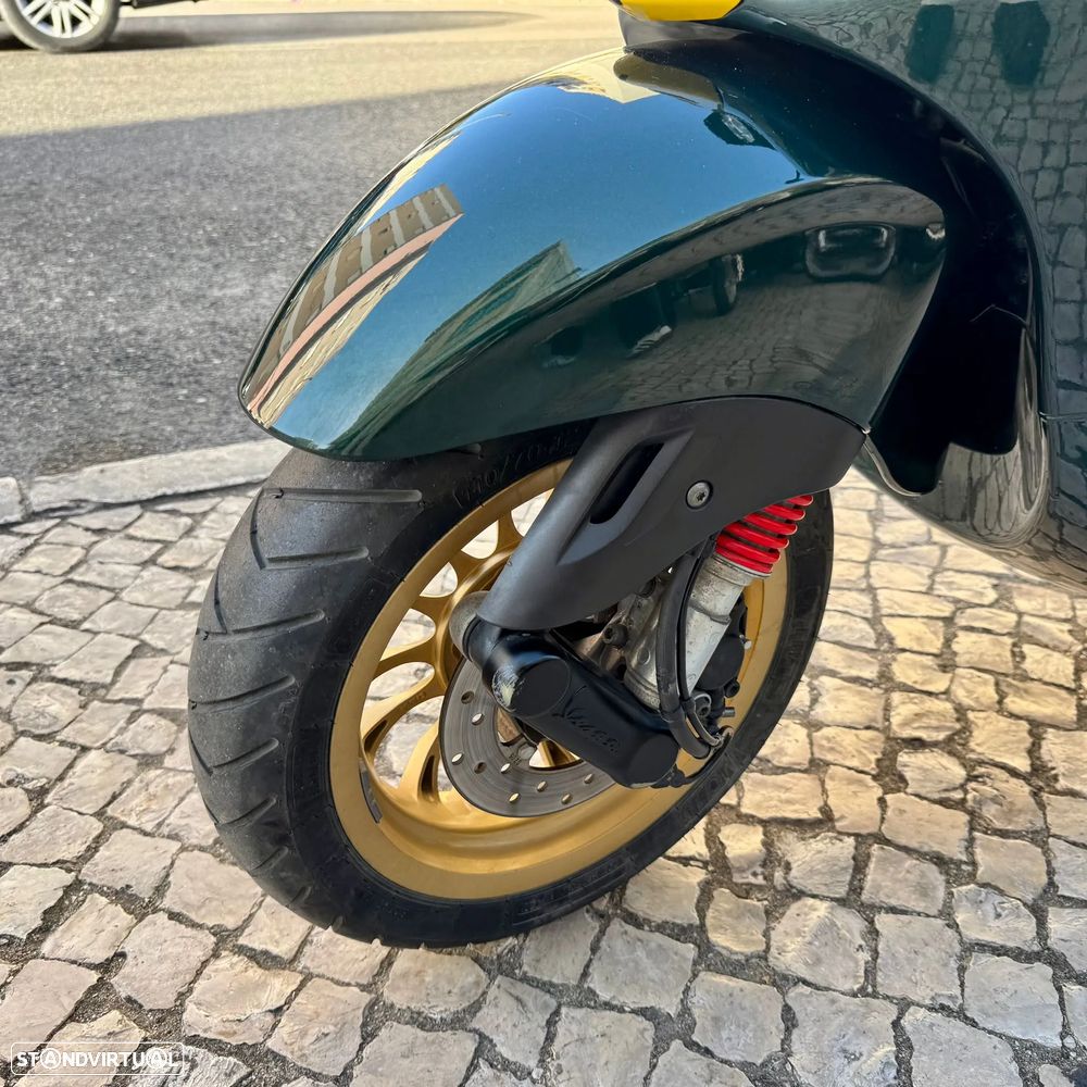 Piaggio Vespa Sprint - 4