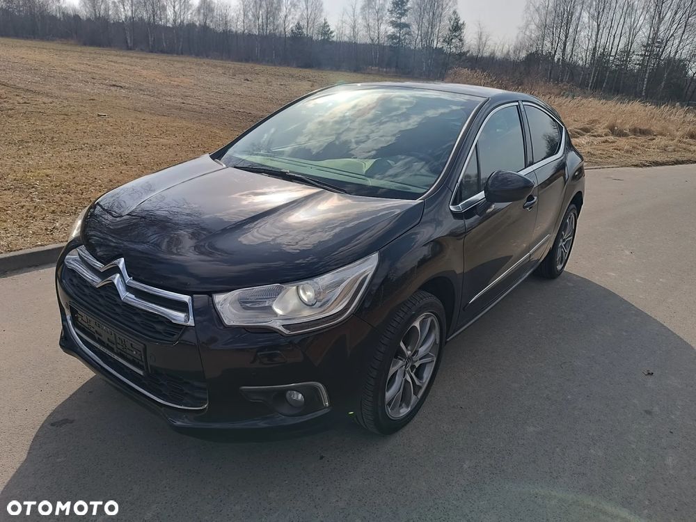 Citroën DS4 HDi 110 SoChic - 12