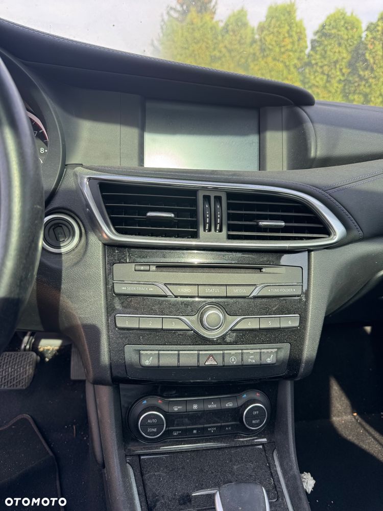 Infiniti Q30 - 19