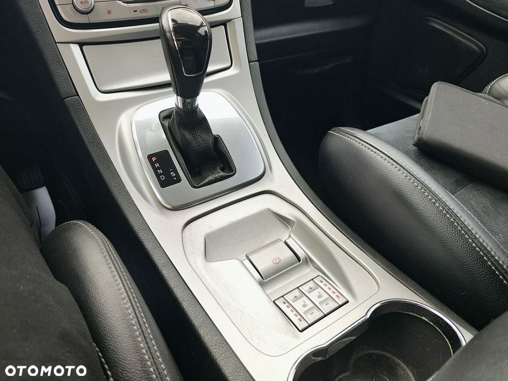 Ford S-Max 2.3 Titanium - 38