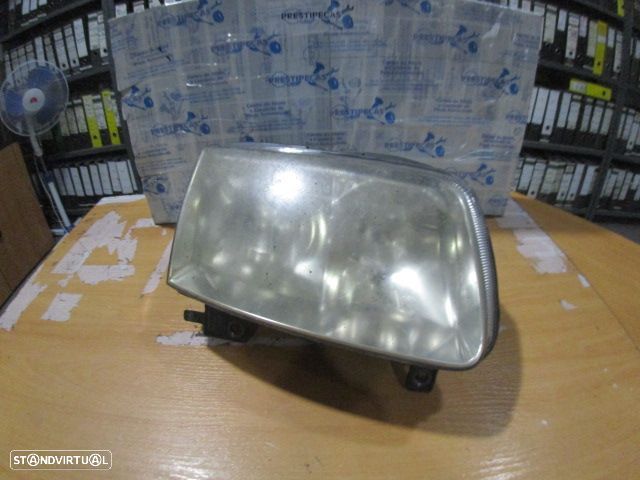 Farol 6N1941016AD VW  POLO 3 6N FASE 2 2000 1.4I 60CV 5P CINZA DRT H7 + H1 VALEO ORIGINAL - 1