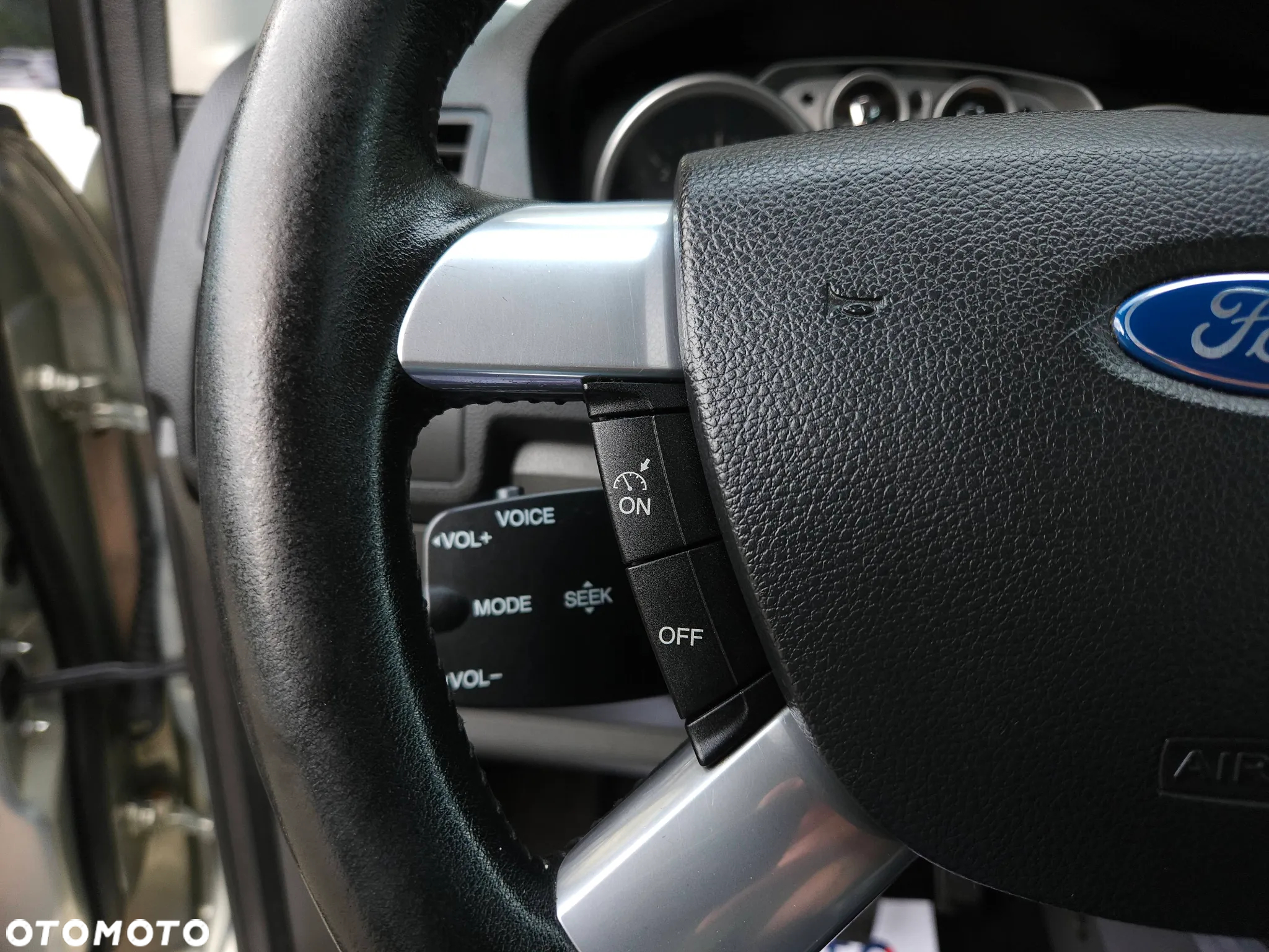 Ford Kuga 2.0 TDCi 4x4 Titanium - 23