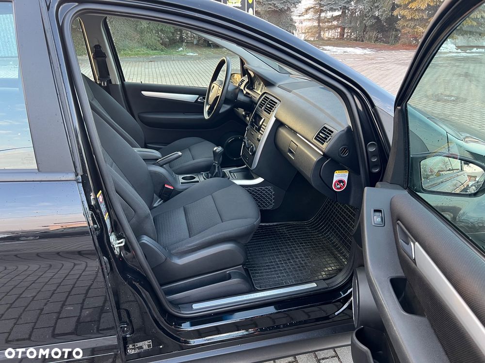 Mercedes-Benz Klasa B - 16