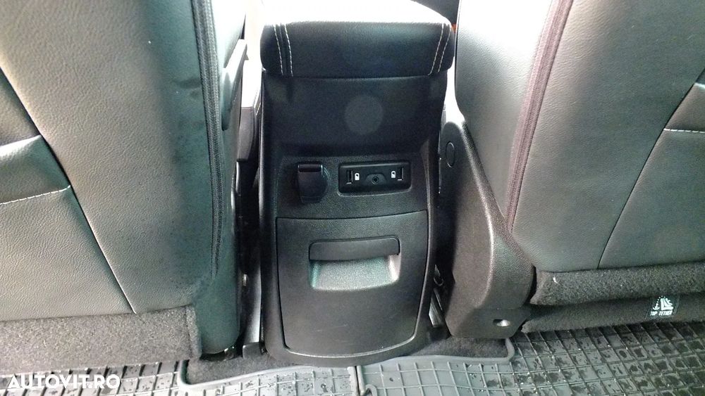 Renault Scenic BLUE dCi 120 EDC BOSE EDITION - 29