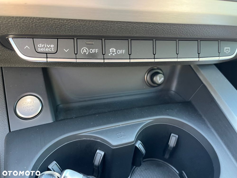 Audi A4 Avant 40 TDI quattro S tronic S line - 28