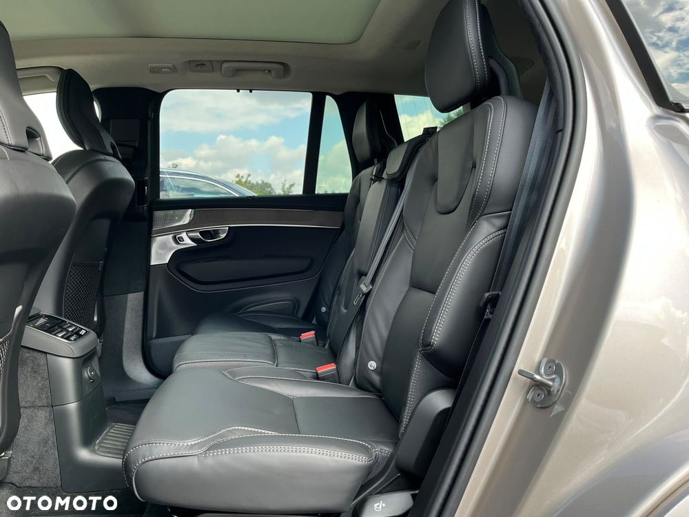 Volvo XC 90 - 15