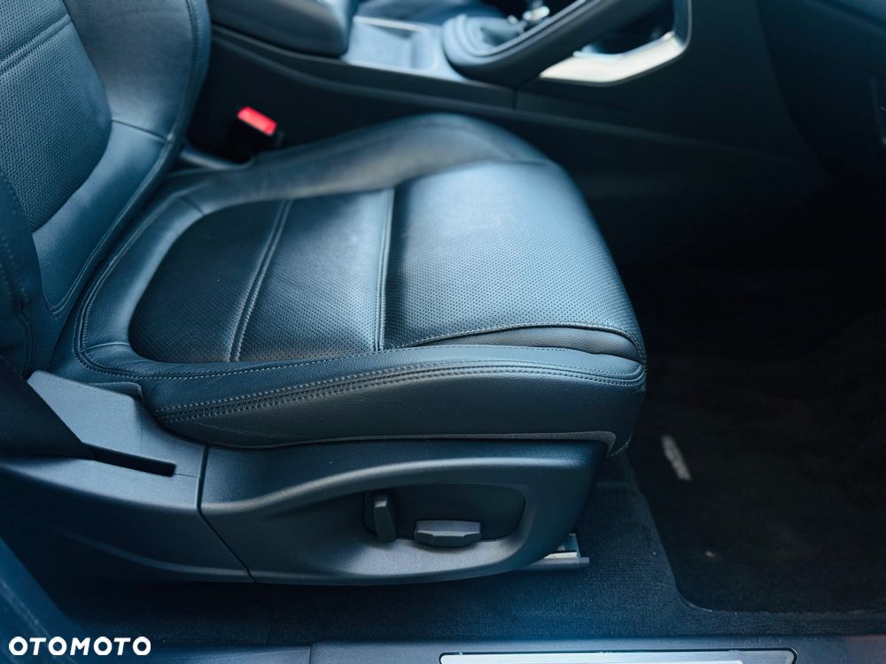 Jaguar E-Pace D150 AWD R-Dynamic S - 11