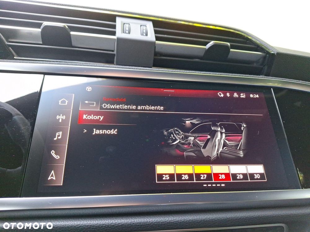 Audi Q3 RS S tronic - 32