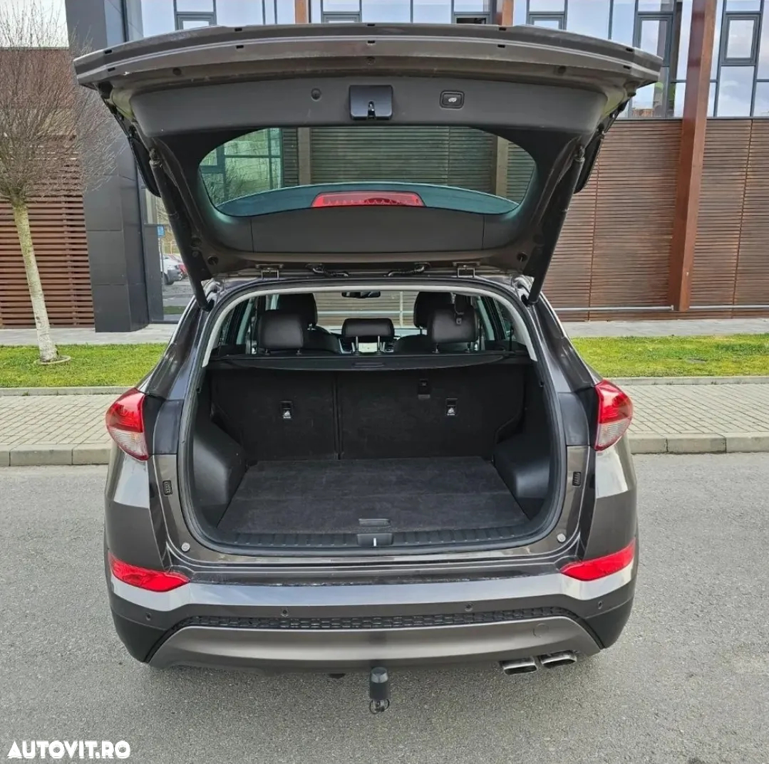 Hyundai Tucson 2.0 CRDI 4WD Automatik Premium - 12
