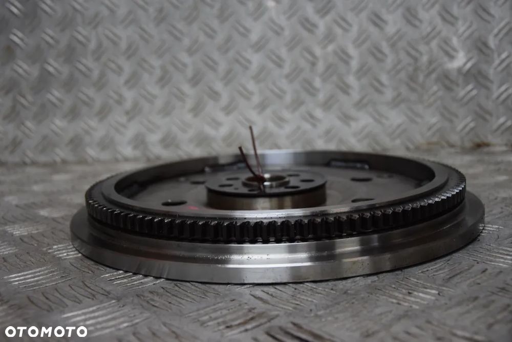 MITSUBISHI PAJERO III 3.2 DID KOŁO ZAMACHOWE - 4