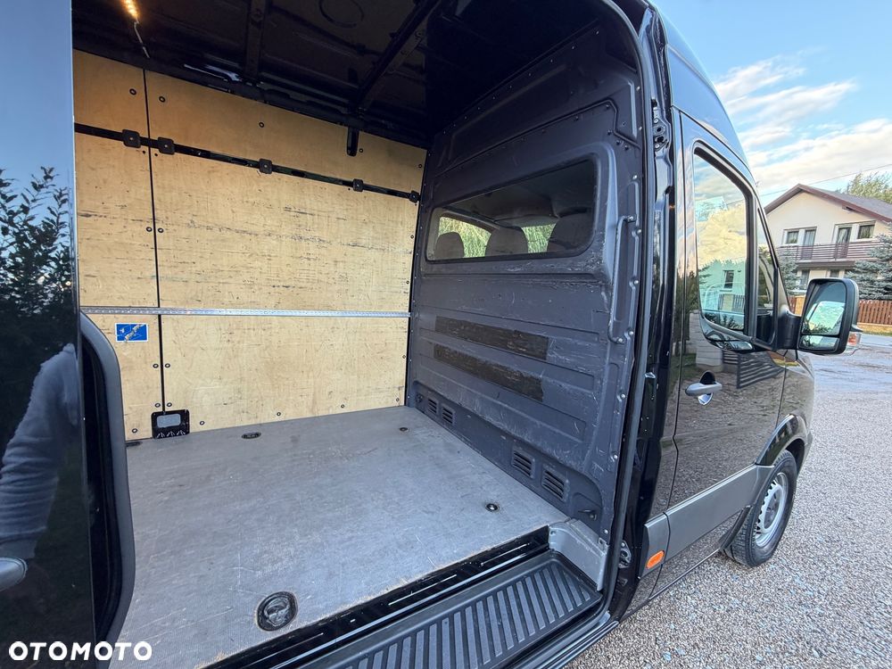 Mercedes-Benz Sprinter - 34