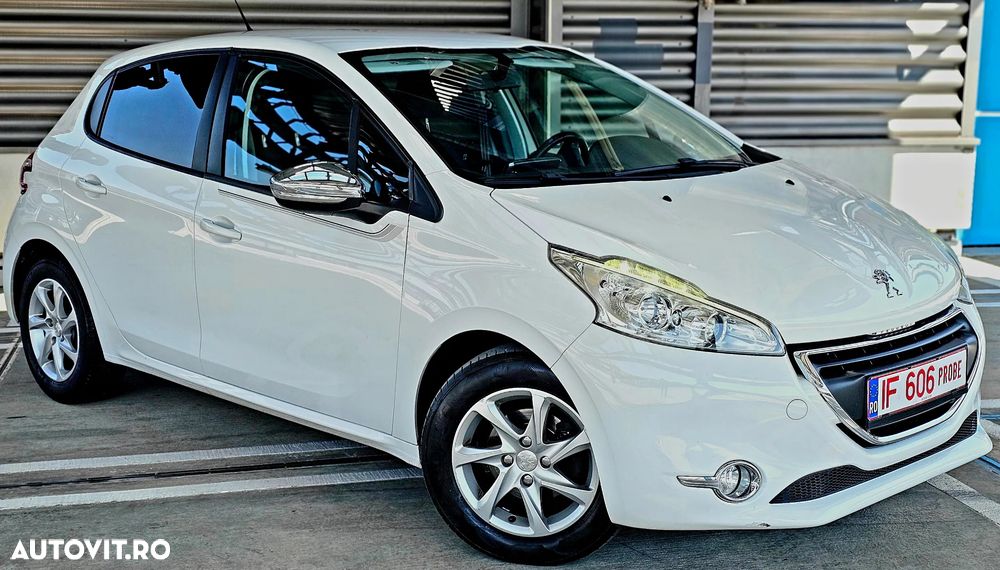 Peugeot 208 82 VTI Allure - 22