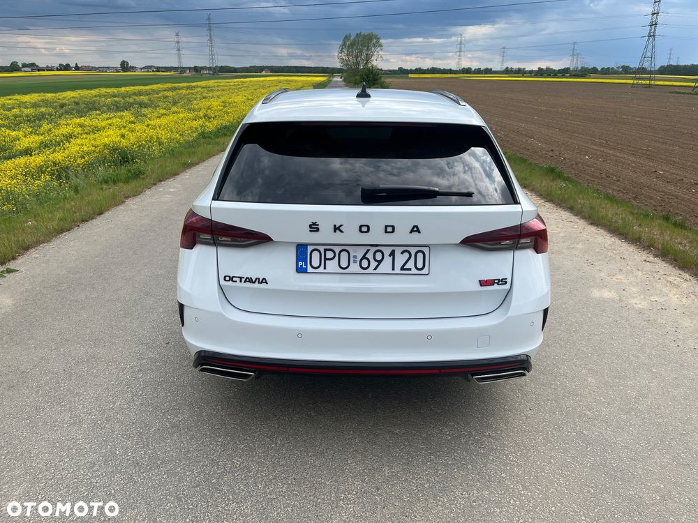 Skoda Octavia 2.0 TDI RS DSG - 5