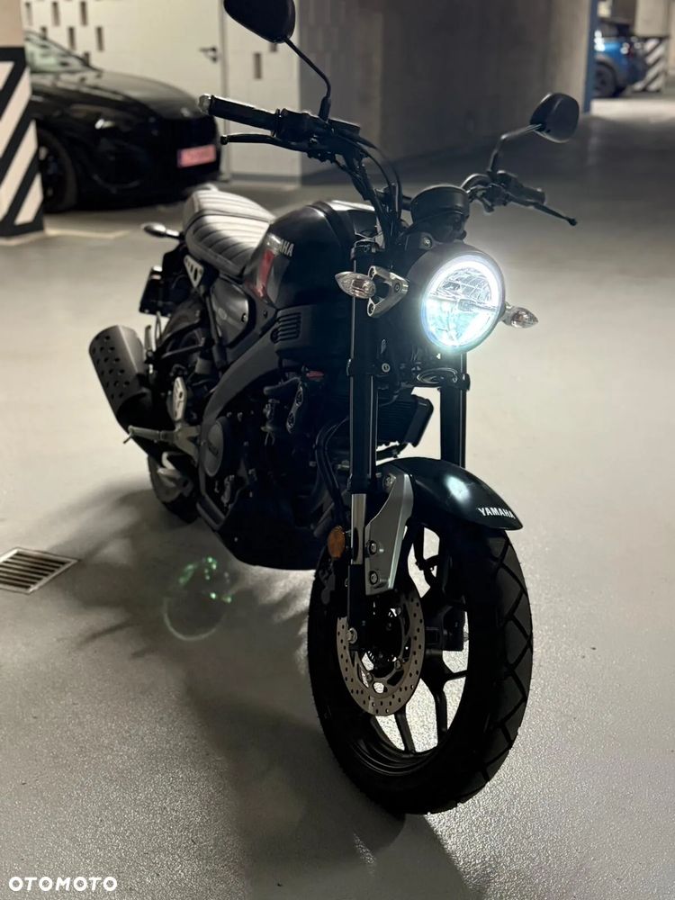 Yamaha XSR - 7