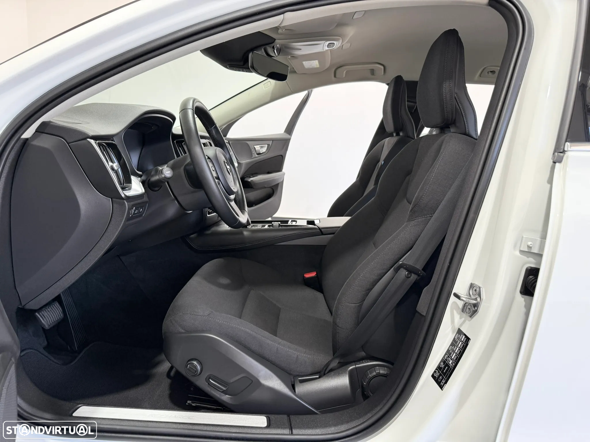 Volvo V60 2.0 T6 AWD TE Inscription Expression - 31