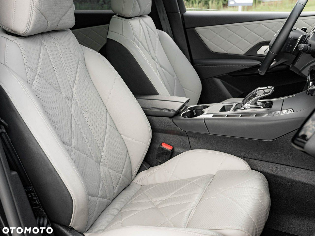 DS Automobiles DS 7 Crossback - 36