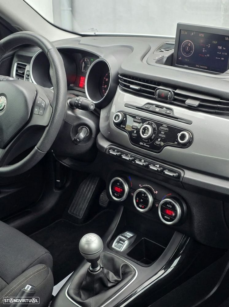 Alfa Romeo Giulietta 1.6 JTDM 16V - 8