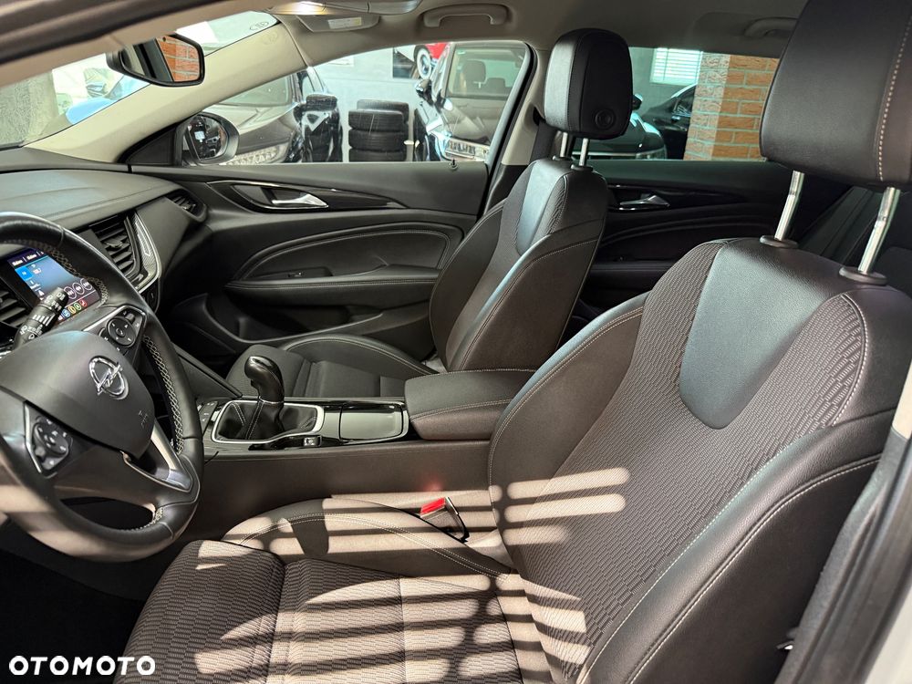 Opel Insignia 2.0 - 16