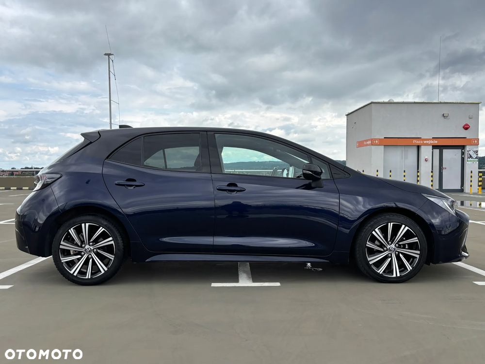 Toyota Corolla 1.8 Hybrid Executive - 11