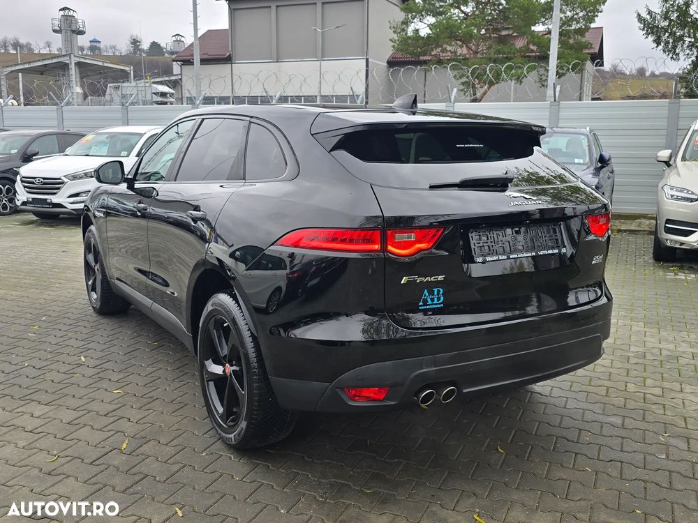 Jaguar F-Pace 20d AWD Prestige - 3