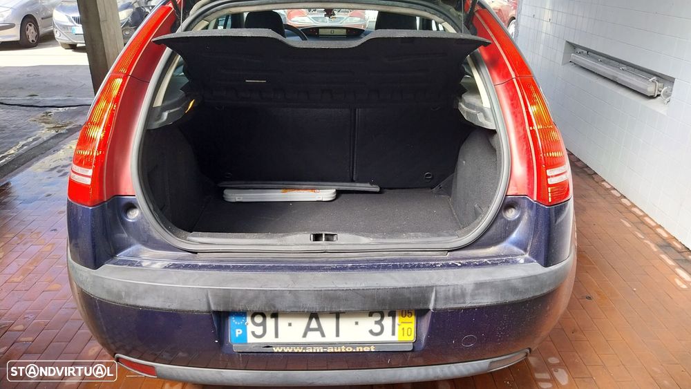 Citroën C4 1.6 HDi SX - 15