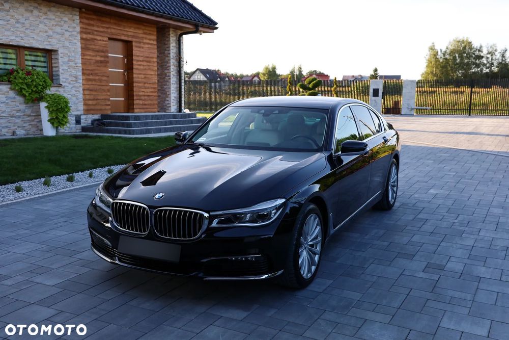 BMW Seria 7 730d xDrive - 34