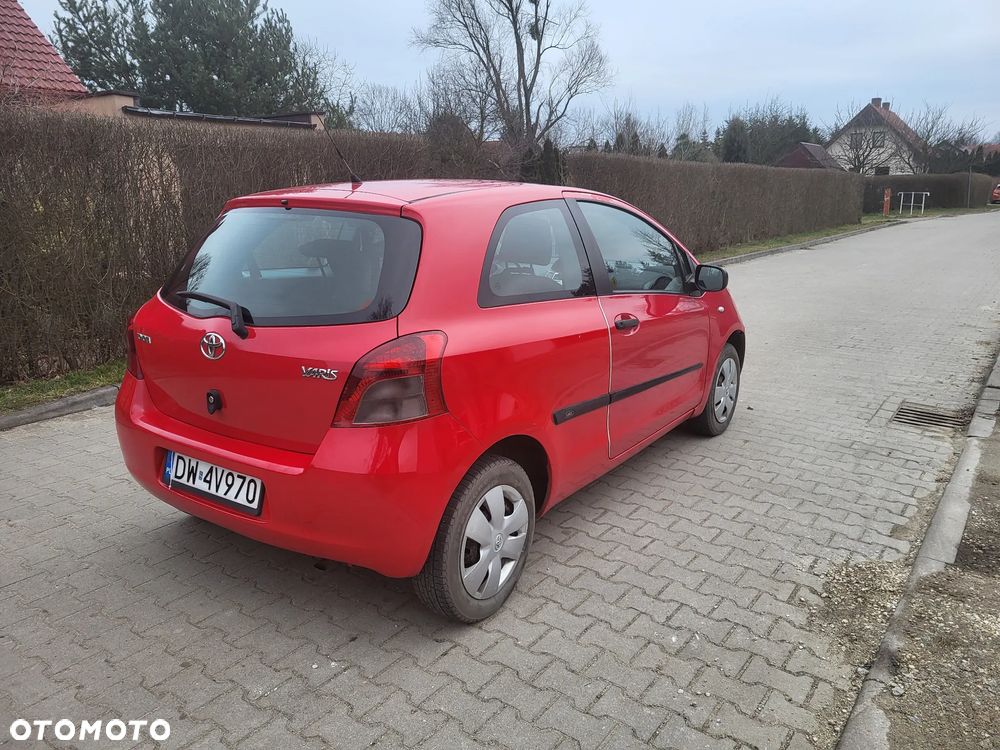 Toyota Yaris 1.0 Terra A/C - 4