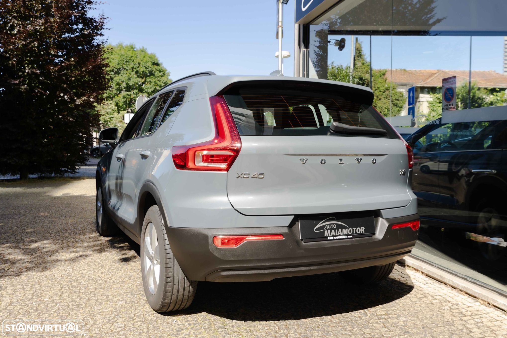Volvo XC 40 1.5 T2 Momentum Core Geartronic - 18