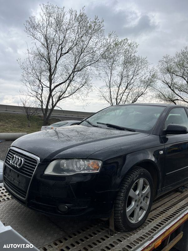 Dezmembrez piese Audi A4 B7 - 2