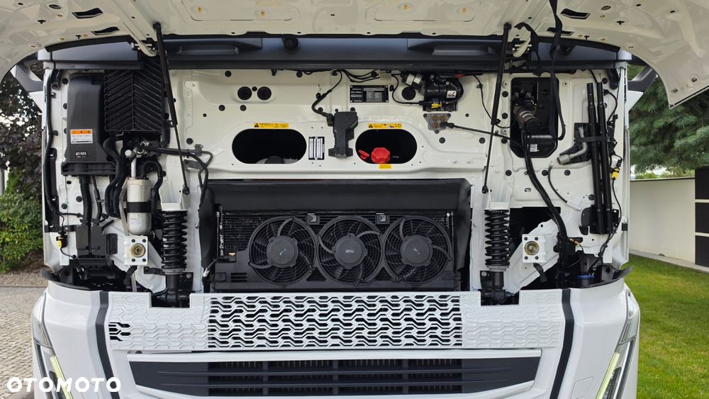 Volvo ///FH///500///2023/// GLOBETROTTER///XXL///FULL LED/// VIRTUAL COCPIT///KLIMATYZACJA POSTOJOWA///ZABUDOWY MIĘDZYOSIOWE///WAGA///RADARY/// KAMERA///STAN BARDZO DOBRY - 21