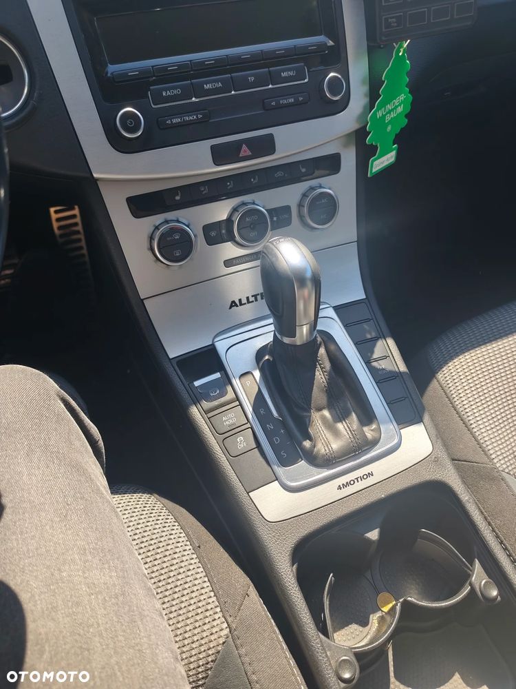 Volkswagen Passat - 6