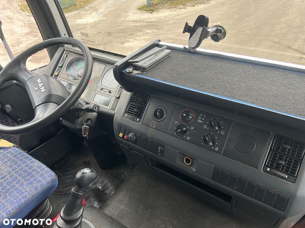 MAN LE 8.180 Kontener + Winda - 15