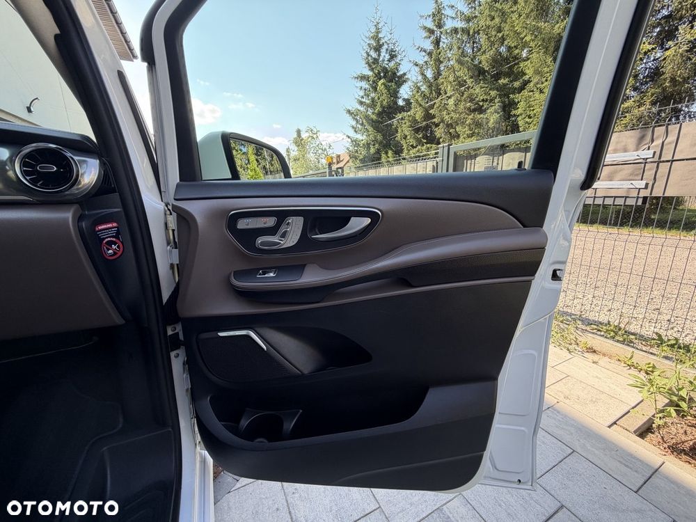 Mercedes-Benz Klasa V 300 d Exclusive 9G-Tronic (d³ugi) - 14