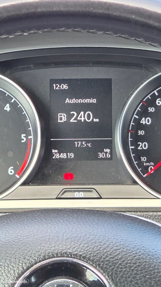 VW Golf 1.6 TDi BlueMotion Confortline - 9