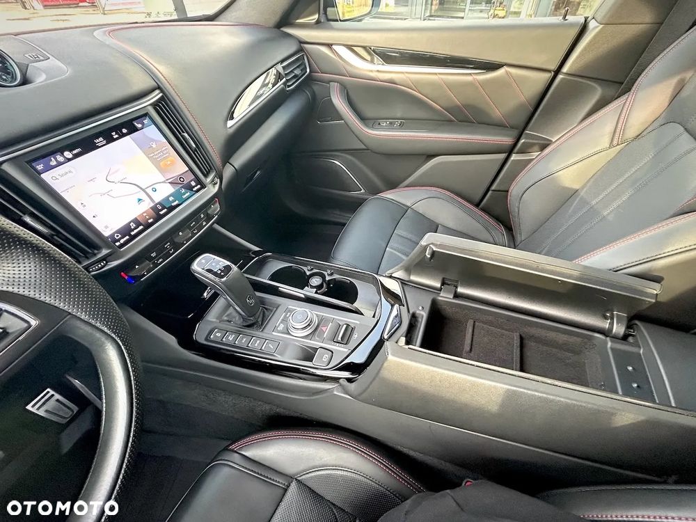 Maserati Levante Q4 GranSport - 28