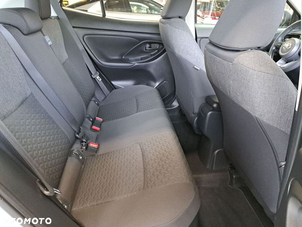 Toyota Yaris Cross Hybrid 1.5 Comfort - 13