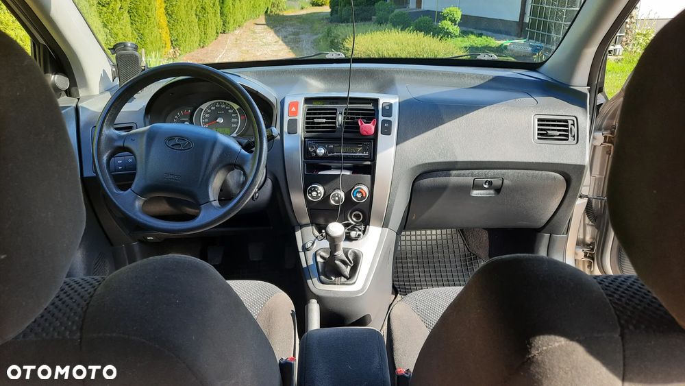 Hyundai Tucson 2.0 Comfort 2WD - 9