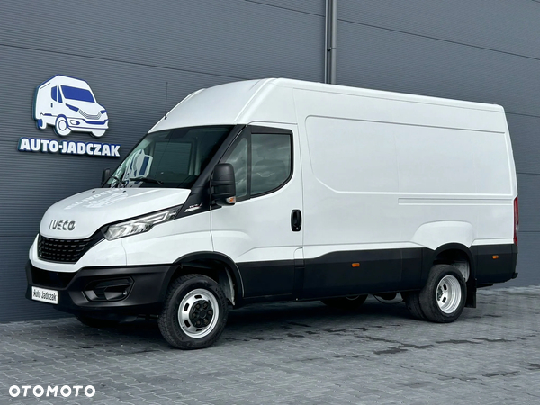 Iveco Daily 35C18 3.0 HPI Hi-Matic L3H2 Średniak **LEDY**Hak 3,5t**NA BLIŹNIAKACH**KLIMA**Sprowadzony**2020R**