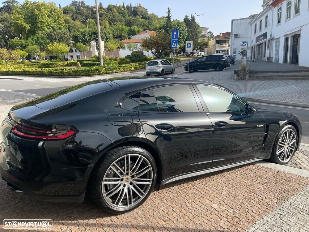 Porsche Panamera 4 E-Hybrid - 8