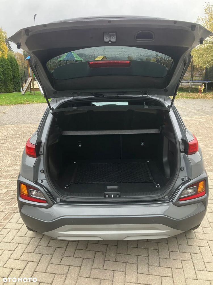 Hyundai Kona - 11