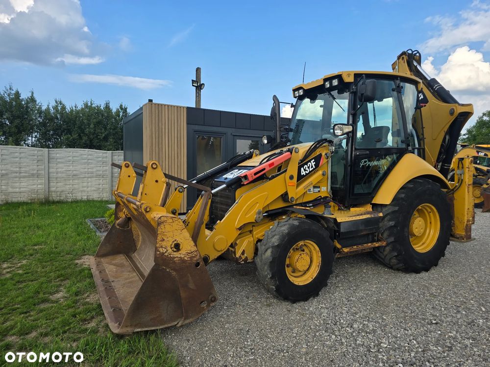 Caterpillar - 1