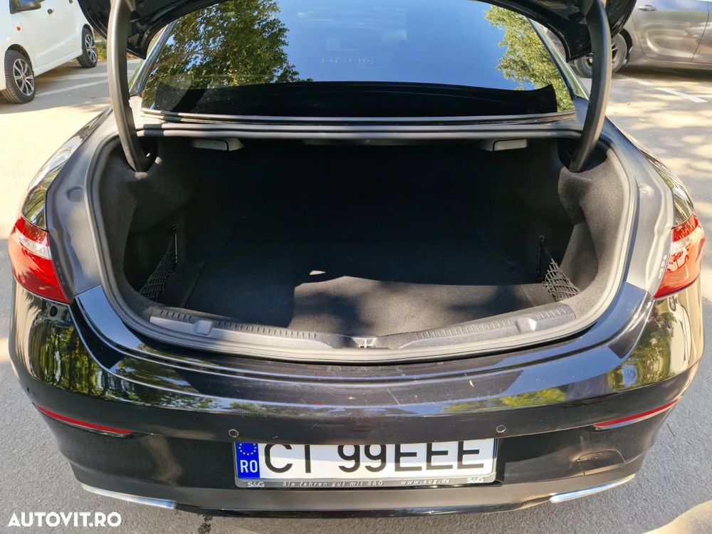 Mercedes-Benz E 220 d Coupe 9G-TRONIC AMG Line - 14