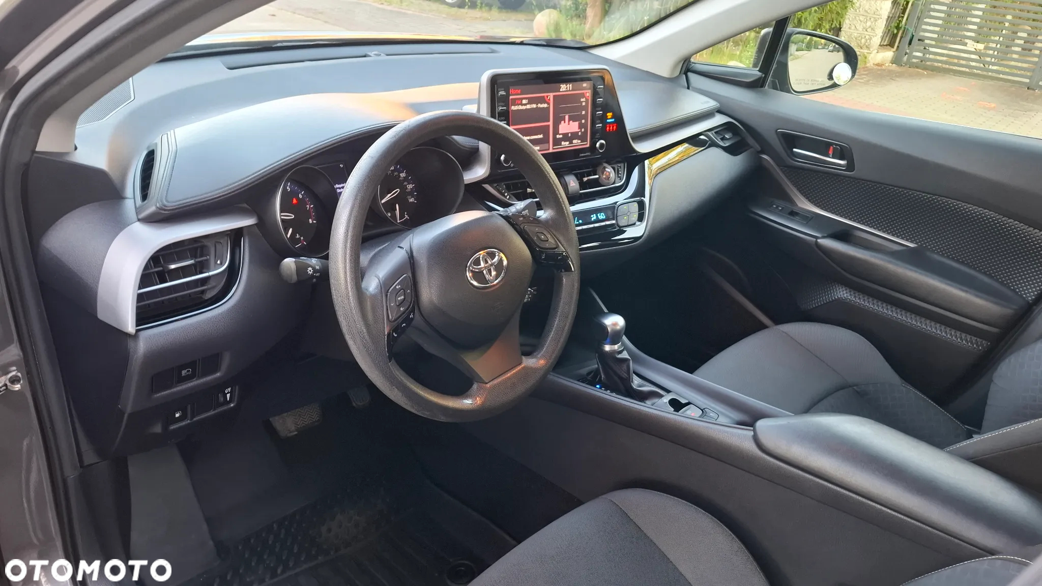 Toyota RAV4 - 11