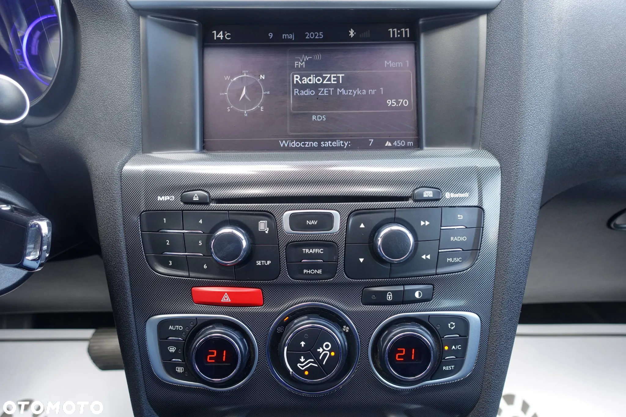 Citroën C4 e-HDi 115 ETG6 Selection - 17