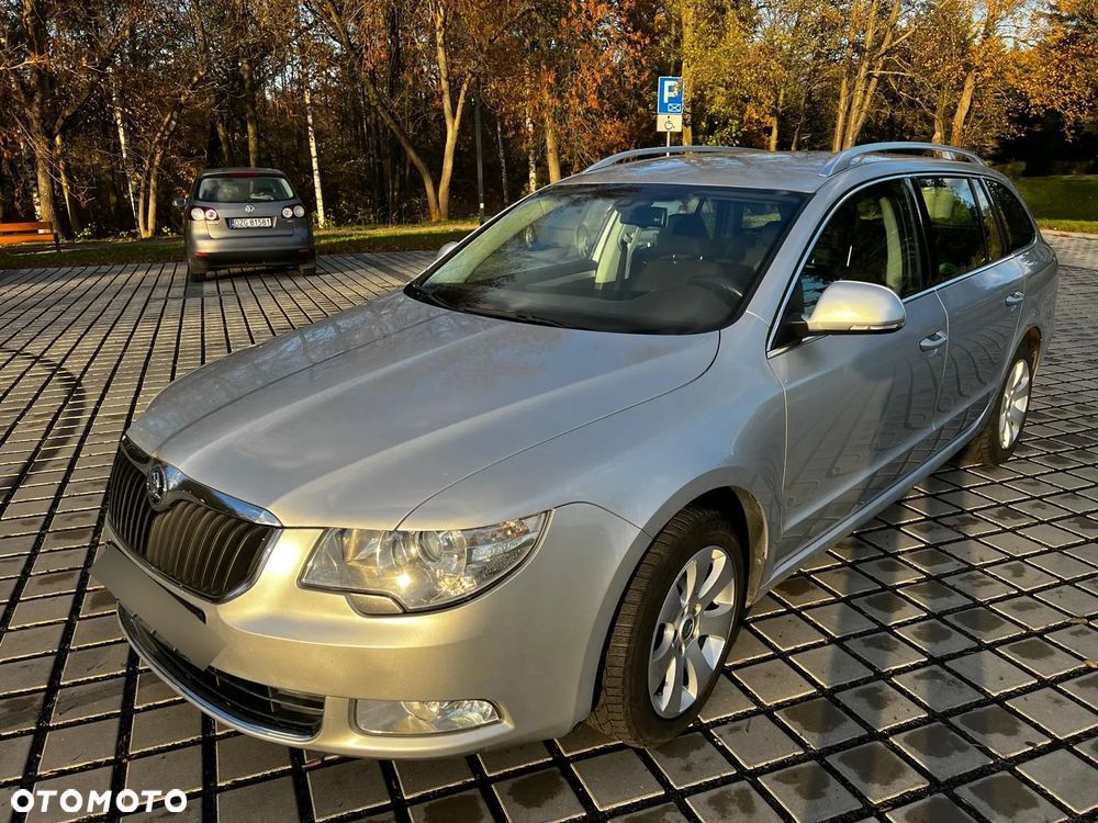 Skoda Superb 2.0 TDI Ambition - 4
