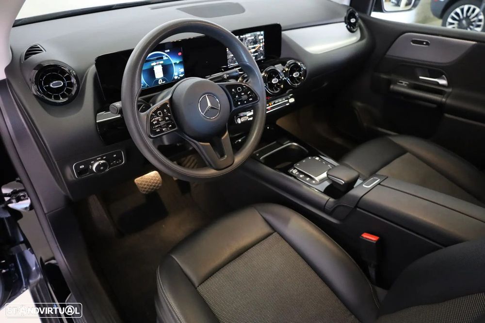 Mercedes-Benz B 250 e 8G-DCT Progressive - 27