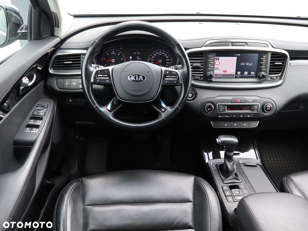 Kia Sorento - 11